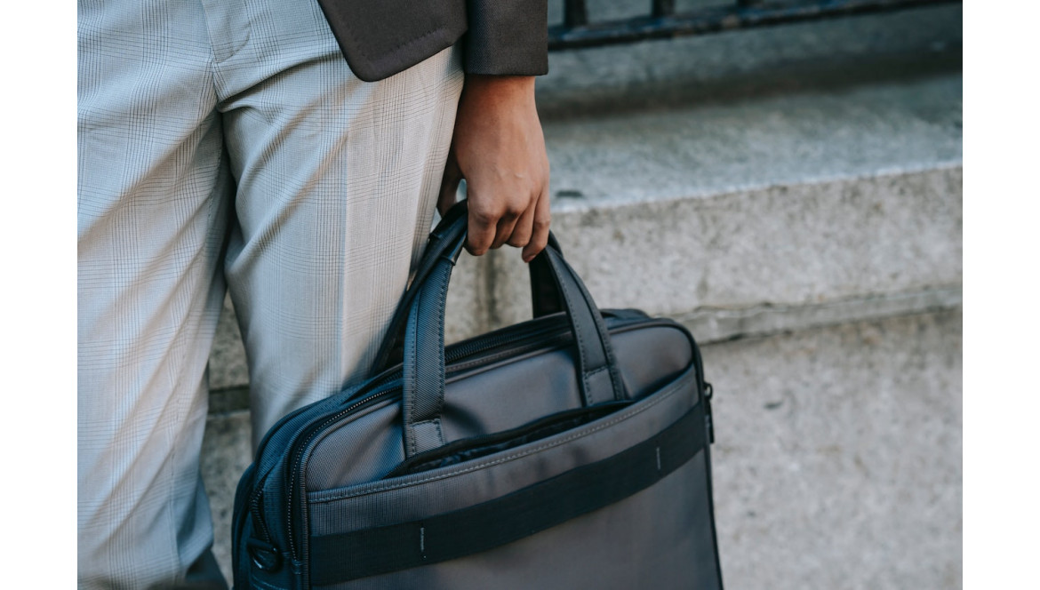 Comment choisir le sac d'ordinateur parfait pour les femmes professionnelles